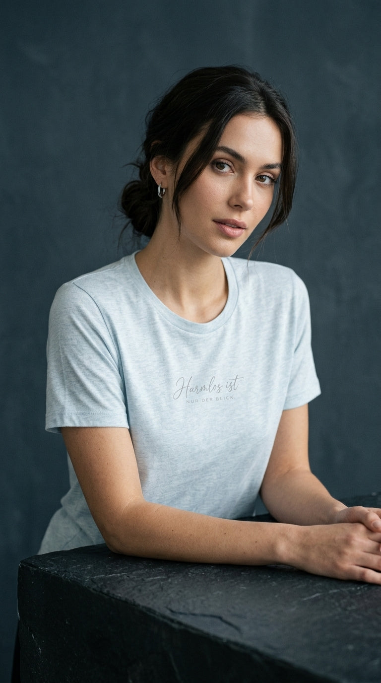 T-Shirt Unisex - HARMLOS IST NUR DER BLICK - Premium Statement Shirt
