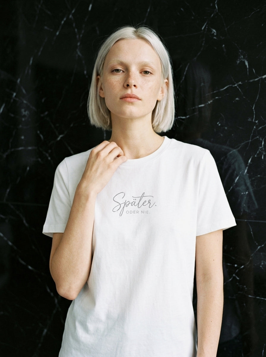 T-Shirt Unisex - SPÄTER ODER NIE - Premium Statement Shirt
