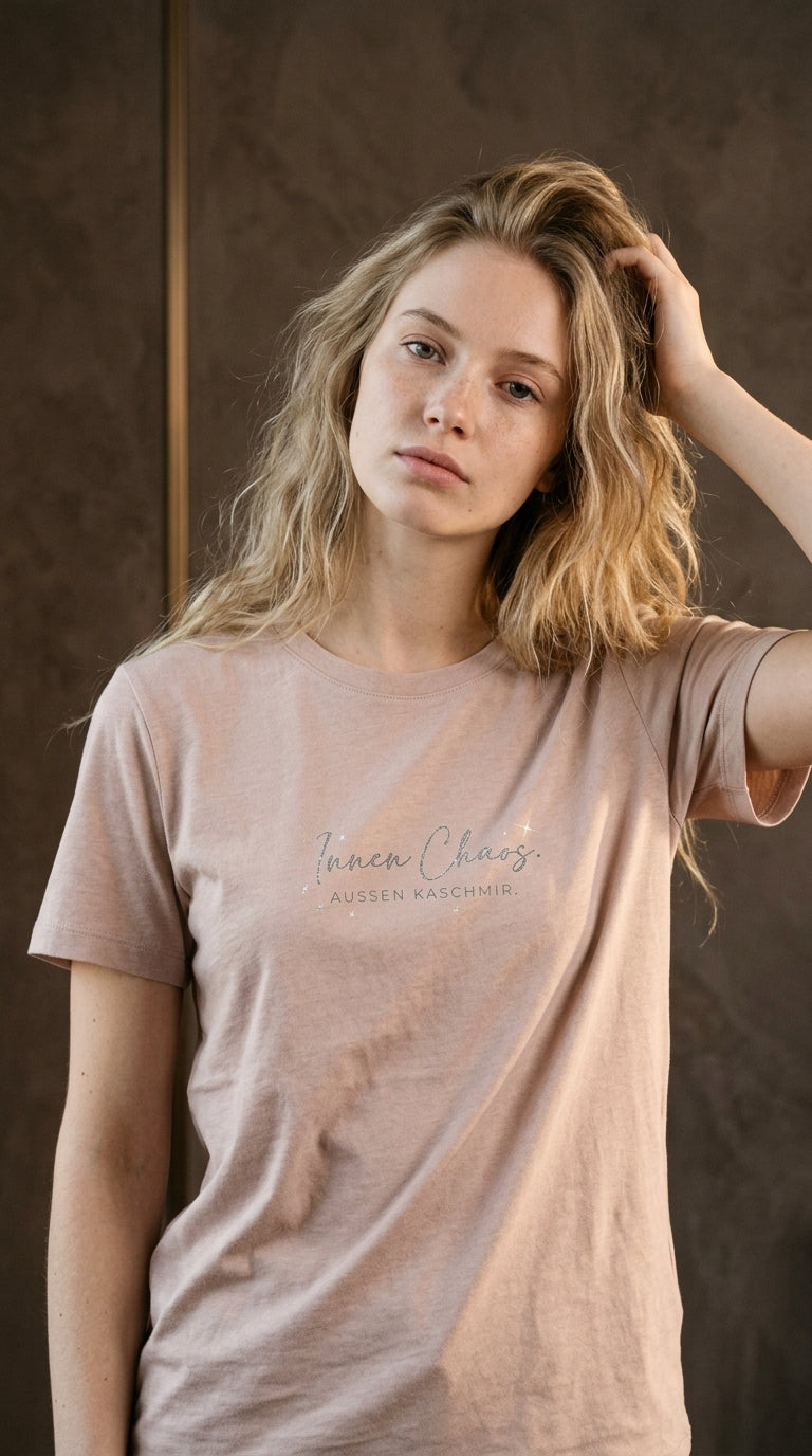 T-Shirt Unisex - INNEN CHAOS. AUSSEN KASCHMIR - Premium Statement Shirt